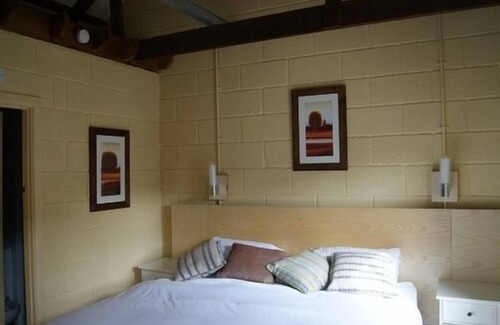 St. Keverne Hotel | The White Hart