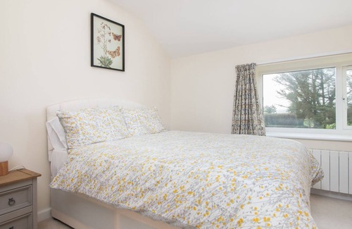Cregneish Cottage | The White House - sleeps 5 guests in 3 bedrooms