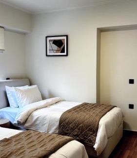 Palaio Faliro Apartment | The White Marble - Spacious, 4BR, 2BA by BnC