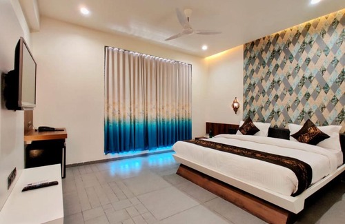 Junagadh Hotel | The White Orchid Hotel in Junagadh