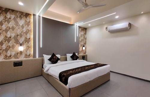 Junagadh Hotel | The White Orchid Hotel in Junagadh