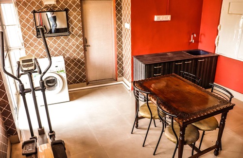 Bhowanipore House | The whole apartment on Elgin Road - Central Kolkata