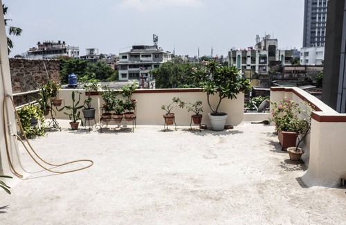 Bhowanipore House | The whole apartment on Elgin Road - Central Kolkata