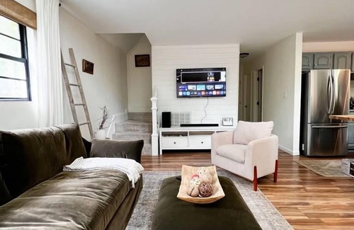 Ocean Pines House | The Wild Horse Cottage *New Listing*