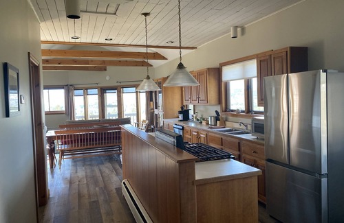 Lyndon Hotel | The Wildflower Inn