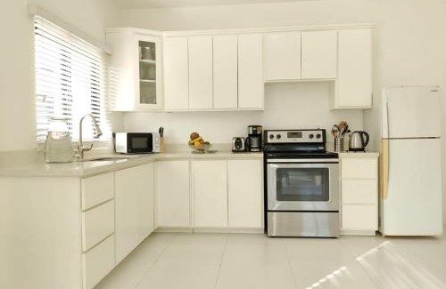 Epworth Apartment | The Willow Apartment