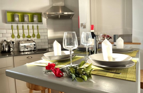 Bicester Cottage | The Windmill Blackthorn Hill - a windmill that sleeps 4 guests in 2 bedrooms