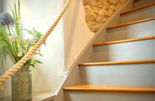 Bicester House | The Windmill Blackthorn Hill