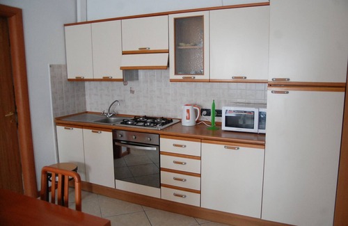 Borgo Roma Apartment | The Window to the Park