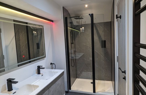 Wolf's Castle Hotel | The Wolfe Inn Wolfscastle