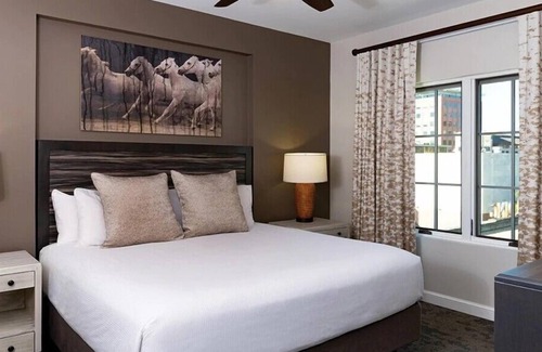 Main - Military Plaza Resort | The Wonderful La Cascada Resort in Beautiful San Antonio during Fiesta Week!