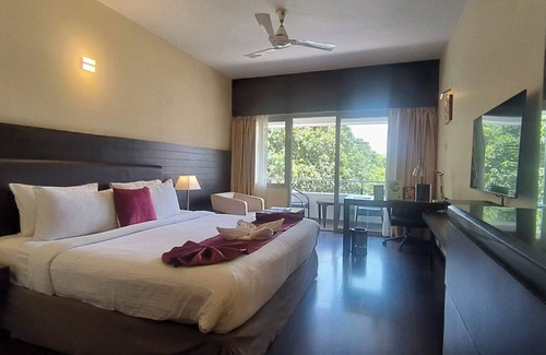 JP Nagar Hotel | THE Woodrose