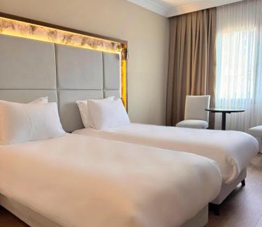 Konak Hotel | The Yalı Konak Hotel İzmir