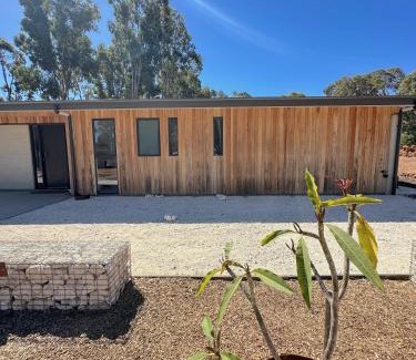 Yallingup House | The Yallingup House, 5 mins to beach