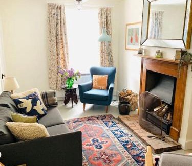 Framlingham House | The Yellow cottage on the hill.