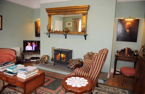 Navan Bed & Breakfast | The Yellow House B&B