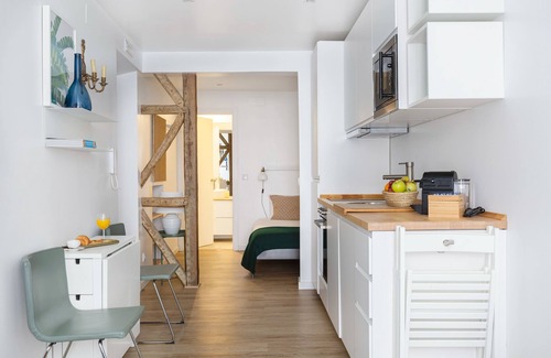 Santa Catarina Apartment | The Zinc Artist Studio Atelier