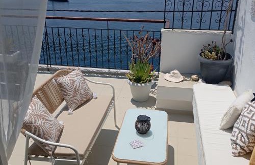 Skiathos Town Apartment | Thea Rooftop