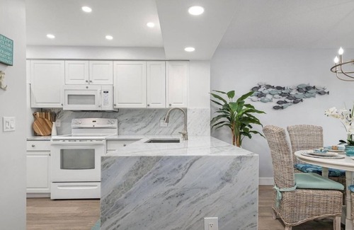 Plantation Condo | THEIR LOSS, YOUR GAIN! AVAILABLE JANUARY 1-31, 2026 ONLY 135 PER NIGHT! WOW!