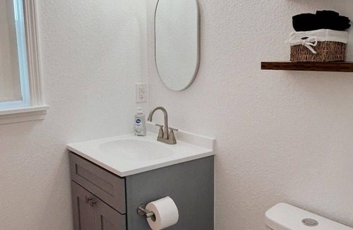 Dublin Cottage | Thelma - Fully Furnished 4 Person Cottage for short or mid-term stays