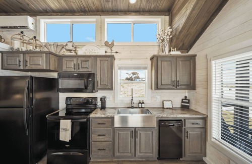 Fredericksburg Cottage | There's No Lookin' Bach - 154