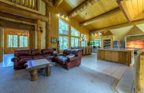 Eureka House | Therriault Pass Sanctuary – 6ppl