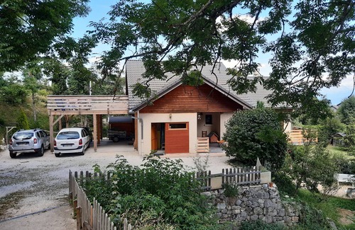 Saint-Nizier-du-Moucherotte Apartment | This mountain cocoon offers an idyllic setting for hiking enthusiasts.