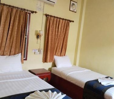 Pakbeng House | Thipphaphone Guesthouse