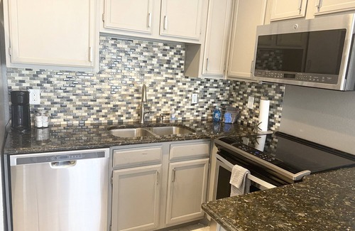 Corpus Christi Condo | Third floor condo with ocean views