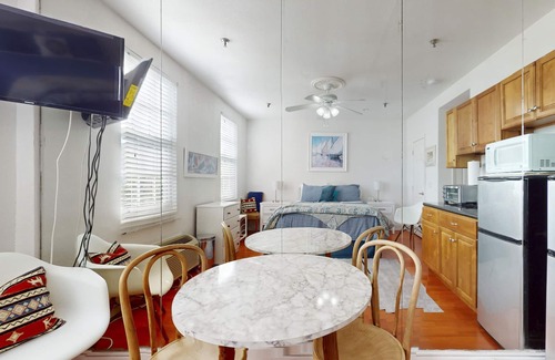 Palm Beach - West Palm Beach Condo | Third-floor downtown condo with pool & high-speed WiFi - Snowbird-friendly