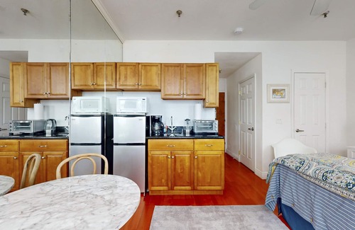 Palm Beach - West Palm Beach Condo | Third-floor downtown condo with pool & high-speed WiFi - Snowbird-friendly