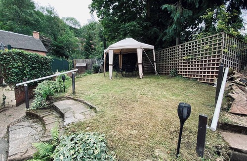 Jackfield Cottage | This 300 year old period property is a perfect touring base.