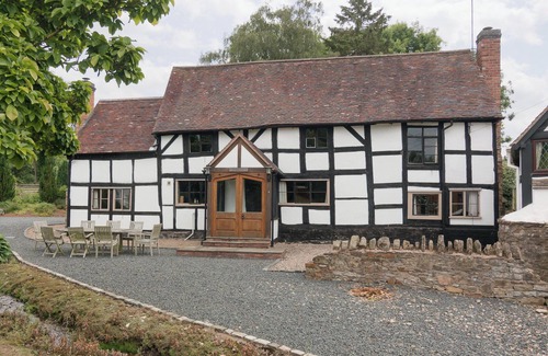 Mathon Cottage | This 700-acre estate specialises in breeding cattle and sheep.