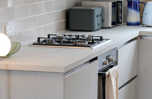 Helensburgh Apartment | This apartment is a 1 bedroom(s), 1 bathrooms, located in Argyll and Bute Council, Scotland.