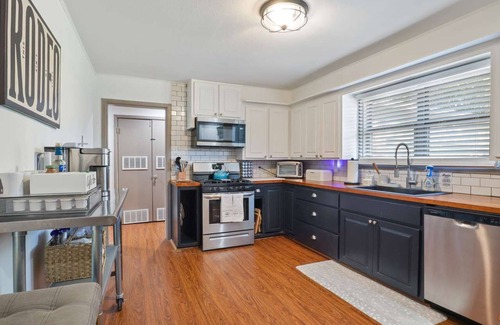 Lubbock House | This Ain't My First Rodeo - 4BR/2BA - Hospitals