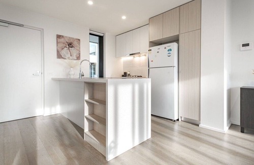 Maribyrnong Apartment | This apartment is a 2 bedroom(s), 2.5 bathrooms, located in Maribyrnong, VIC.