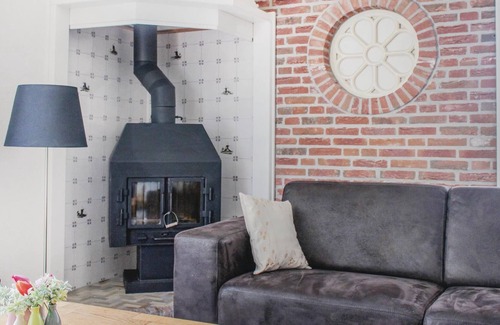 Ruurlo House | This beautifully furnished vacation home in Ruurlo is located in a small vacation park, beautifully