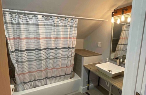 Stuart House | This bungalow is full of character and charm for your stay in small town Iowa
