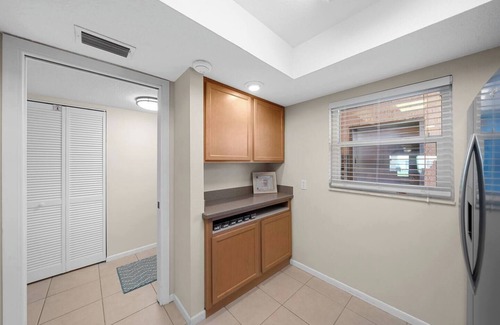 Cocoa Beach Condo | This condominium is a 2 bedroom(s), 2 bathrooms, located in Cocoa Beach, FL.
