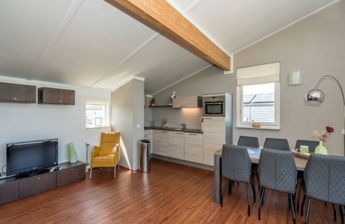 Oude-Tonge House | This detached island house has the living room on the first floor with spacious roof terrace and sta