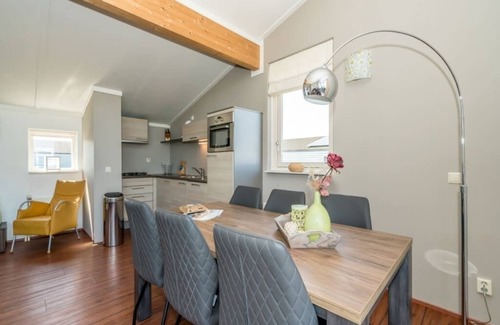 Oude-Tonge House | This detached island house has the living room on the first floor with spacious roof terrace and sta
