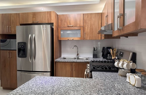 Gregorio Luperon Apartment | This apartment is a 3 bedroom(s), 2 bathrooms, located in Santiago De Los Caballeros, Santiago.