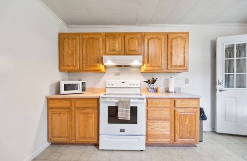 Marlinton House | This house is a 3 bedroom(s), 1 bathrooms, located in Marlinton, WV.