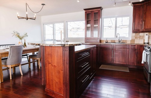 Central Okanagan House | This house is a 3 bedroom(s), 2 bathrooms, located in Kelowna, BC.
