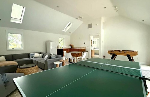 Rippon House | This house is a 6 bedroom(s), 6.5 bathrooms, located in Upperville, VA.