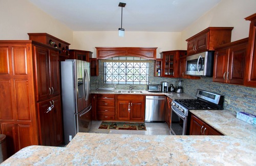 Silver Sands House | This intimate paradise in Coral Spring Village, Trelawny, Jamaica