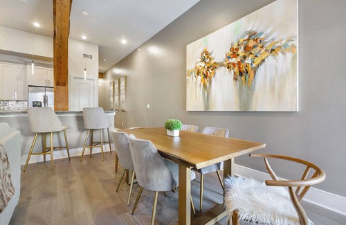 Central Business District Condo | ⚜️THIS IS IT! Downtown Location & Luxury GLAM MEETS HISTORIC CHARMER LG Balcony City Views!