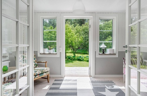 Norrkoping O House | This modern cottage awaits your visit in a beautiful area, close to Kolmården Animal Park and not fa