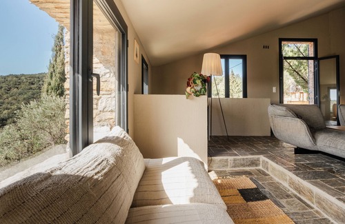 Camelas Other | This sheepfold embodies the dream of a perfect balance between nature and serenity.