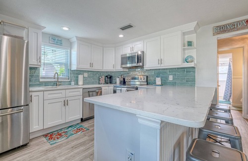 Redington Shores House | THIS STUNNING home is RENOVATED and furnished W/Beach Access a block away!